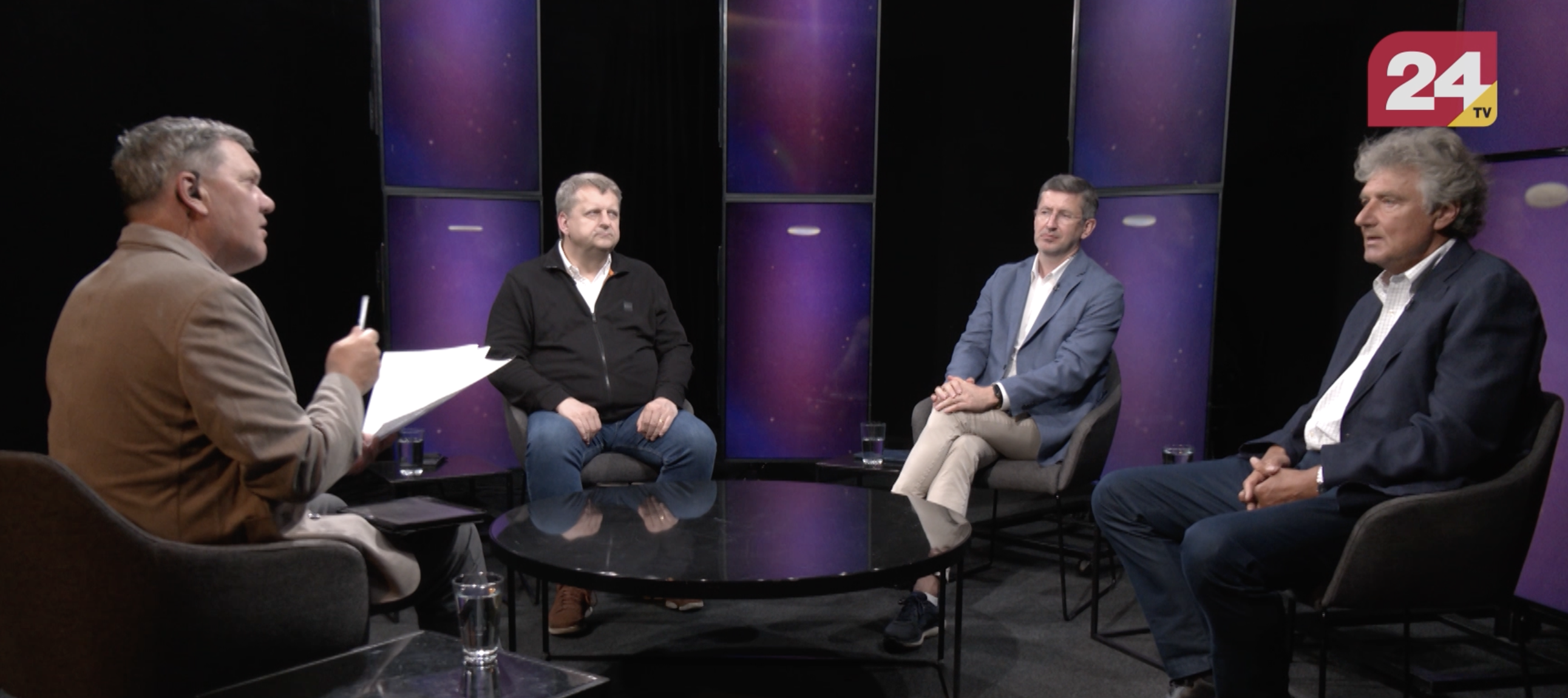 Ekonomists Kehris: “Ministrijas ir vairāk saistītas ar partijām<br>nekā Ministru prezidentu”